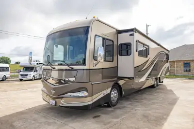 2014 Fleetwood Providence 42M