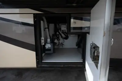 2014 Fleetwood Providence 42M photo 33