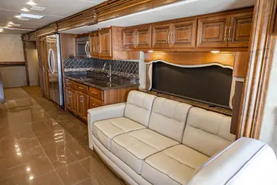 2014 Fleetwood Providence 42M photo 28