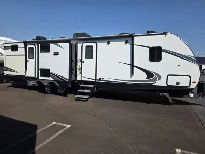 2018 Crossroads Sunset Trail Super Lite SS-331BH photo 3