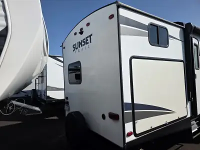 2018 Crossroads Sunset Trail Super Lite SS-331BH photo 5