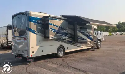 2027 Renegade Verona 40VTR photo 8