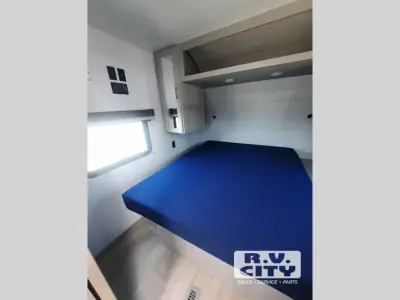 2027 Jayco Jay Flight 262RLSW photo 10