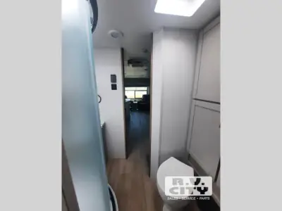 2027 Jayco Jay Flight 262RLSW photo 13