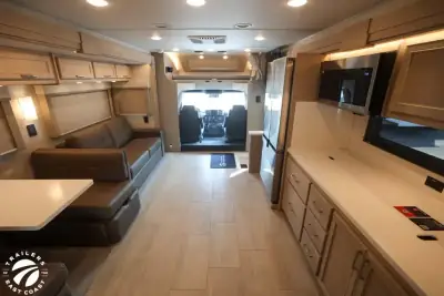 2027 Renegade Verona 40VTB photo 13