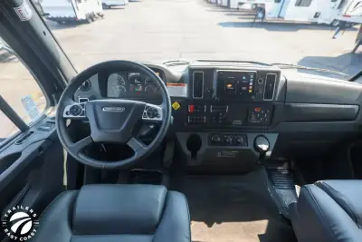 2027 Renegade Verona 40VTB photo 16