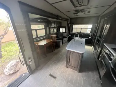 2020 Keystone MONTANA 3721RL photo 29