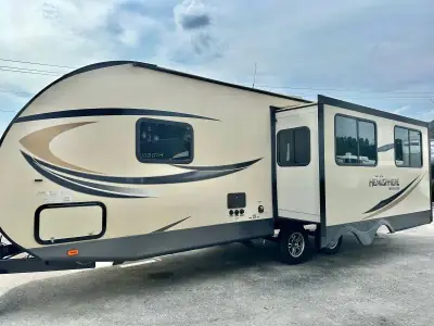2018 Forest River Salem HEMISPHERE 26RHL photo 16