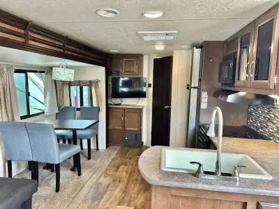 2018 Forest River Salem HEMISPHERE 26RHL photo 20