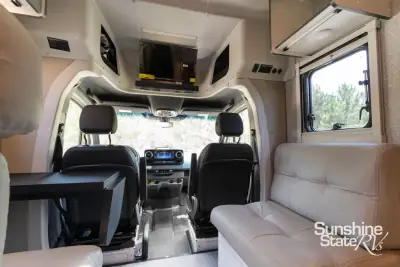 2027 Winnebago Ekko Sprinter 23B photo 21