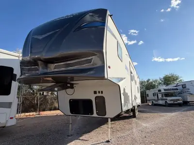 2019 Forest River VENGEANCE ROGUE 324A13 photo 3