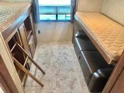 2017 Keystone OUTBACK SUPELITE 325BH photo 11