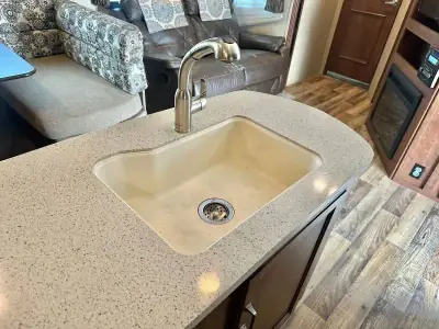 2017 Keystone OUTBACK SUPELITE 325BH photo 16