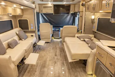 2017 Newmar King Aire 4584 photo 67