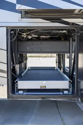 2017 Newmar King Aire 4584 photo 24