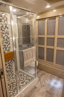 2017 Newmar King Aire 4584 photo 59