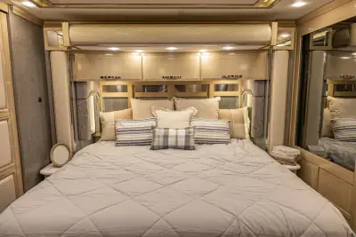 2017 Newmar King Aire 4584 photo 65