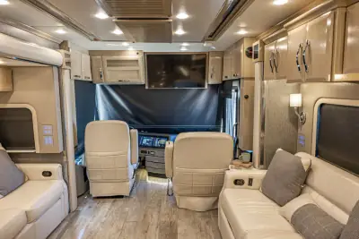 2017 Newmar King Aire 4584 photo 39