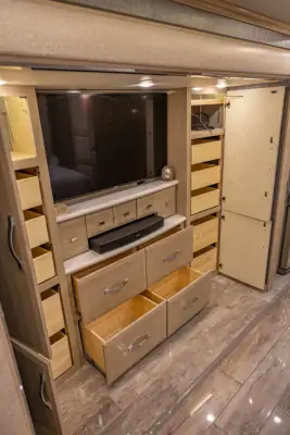 2017 Newmar King Aire 4584 photo 58