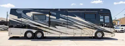 2017 Newmar King Aire 4584 photo 4