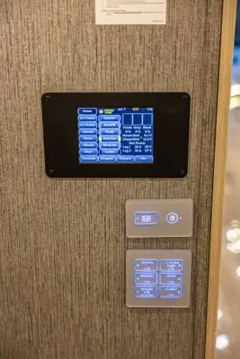 2017 Newmar King Aire 4584 photo 57