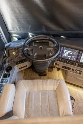 2017 Newmar King Aire 4584 photo 38