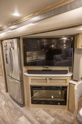 2017 Newmar King Aire 4584 photo 46