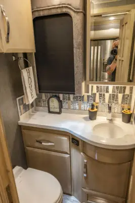 2017 Newmar King Aire 4584 photo 66