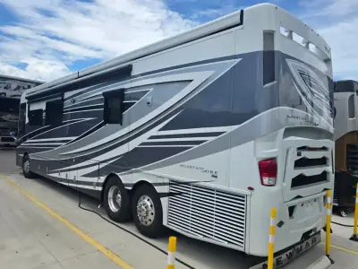 2023 Newmar Mountain Aire 4551 photo 4
