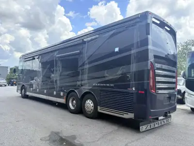 2025 Tiffin Motorhomes Zephyr 45 PZ photo 4