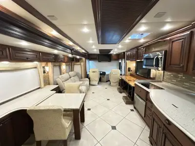 2015 Newmar Dutch Star 4369 photo 8