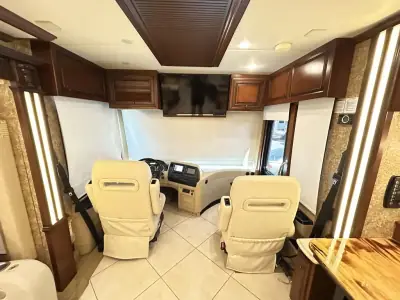 2015 Newmar Dutch Star 4369 photo 5