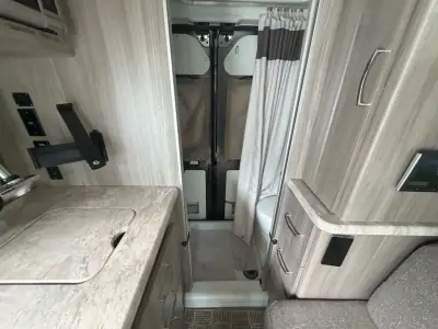 2022 Thor Motor Coach SCOPE 18M photo 11