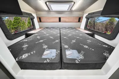 2027 Winnebago Arka 20Z 4x4 photo 36