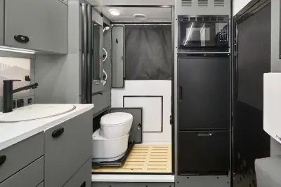 2027 Winnebago Arka 20Z 4x4 photo 25