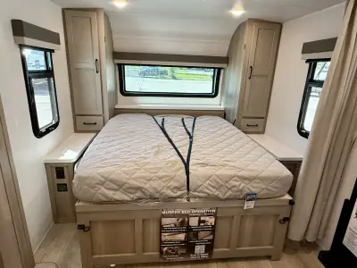 2025 Forest River Rockwood Mini Lite 2214S photo 21