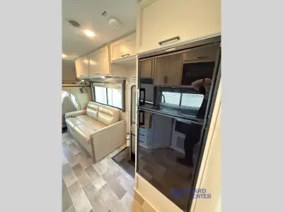 2021 Thor Motor Coach Chateau 28A Chevy photo 23