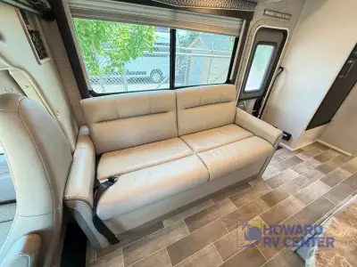 2021 Thor Motor Coach Chateau 28A Chevy photo 16