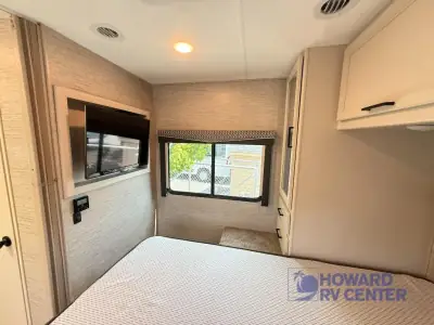 2021 Thor Motor Coach Chateau 28A Chevy photo 30