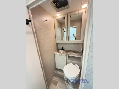 2021 Thor Motor Coach Chateau 28A Chevy photo 27