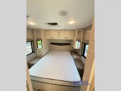 2021 Thor Motor Coach Chateau 28A Chevy photo 28