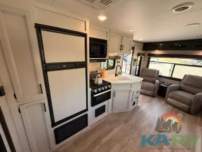 2022 Jayco JAY FLIGHT SLX 265RLS photo 14