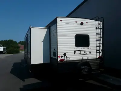 2022 Palomino PALOMINO PUMA 32BH2B photo 9