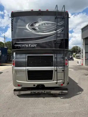 2019 Tiffin Motorhomes Phaeton 40 IH photo 5
