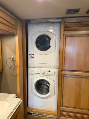 2019 Tiffin Motorhomes Phaeton 40 IH photo 30