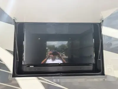 2019 Tiffin Motorhomes Phaeton 40 IH photo 7