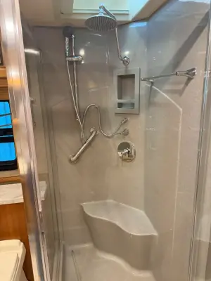 2019 Tiffin Motorhomes Phaeton 40 IH photo 38