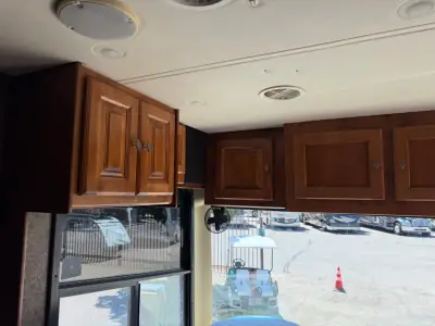 2015 Tiffin Motorhomes PHAETON 40 AH photo 31