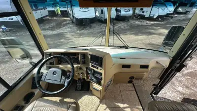 2005 Winnebago Journey Series 36G 350hp photo 11