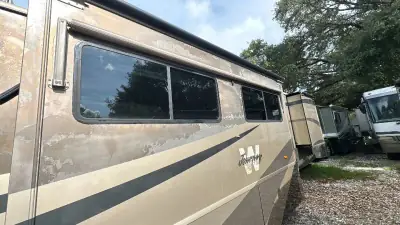 2005 Winnebago Journey Series 36G 350hp photo 48